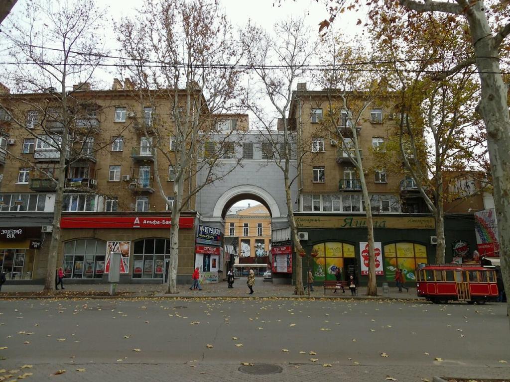 Apartments In The City Center On Sobornaya Street Mykolajiv Exteriör bild